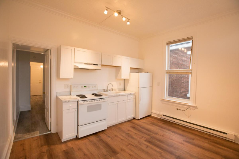 1406 N 2nd St #2R - Photo 2 of 6