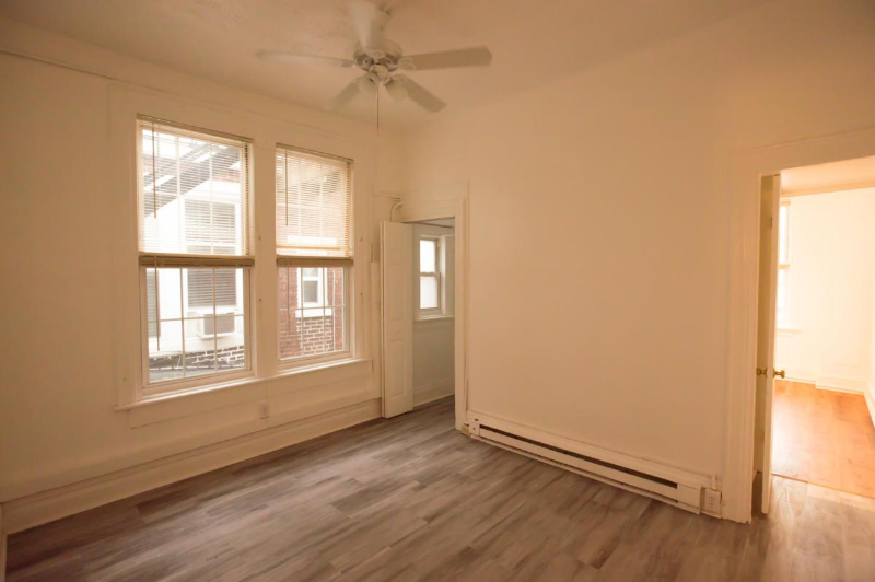1406 N 2nd St #2R - Photo 3 of 6