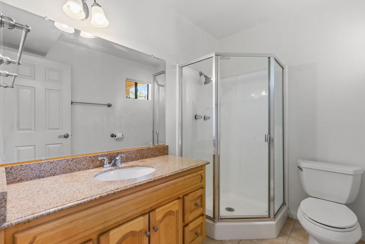 1135 Allen Ave - Photo 6 of 12
