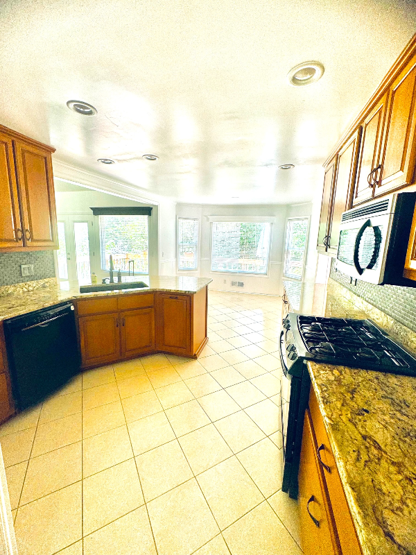 45 Spring Forest Ct - Photo 4 of 9