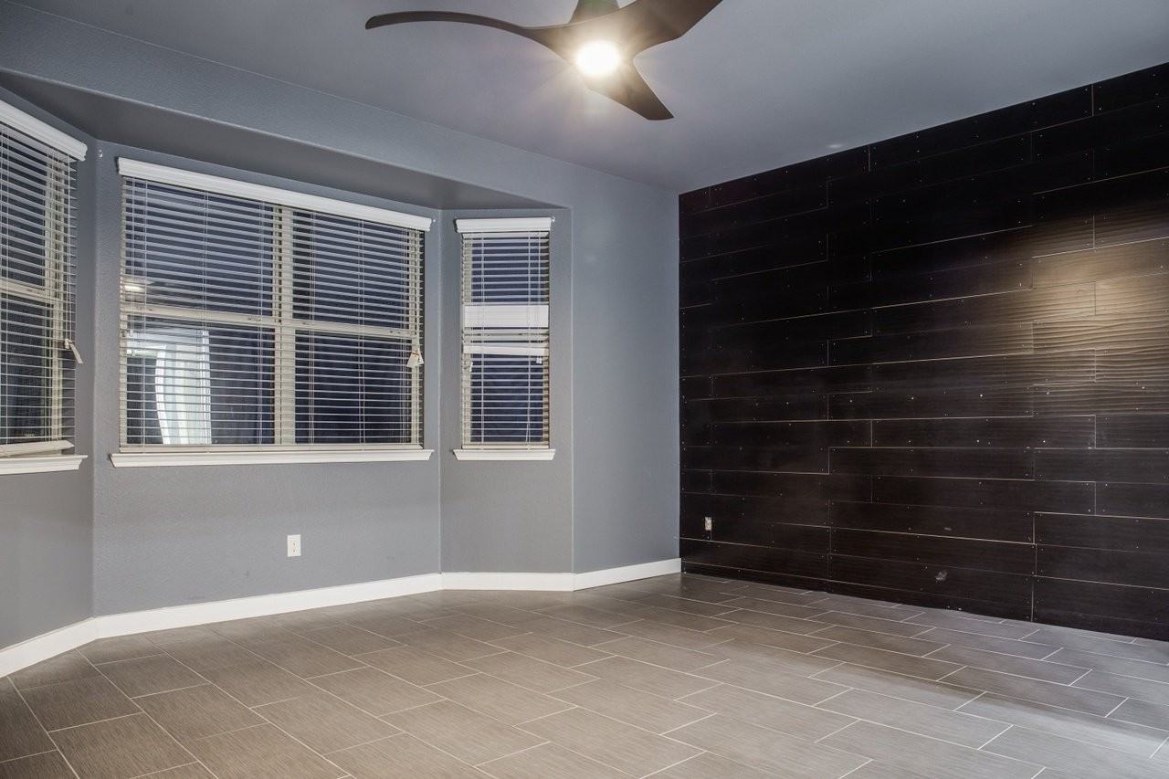 1713 Lake Pine Dr - Photo 4 of 10