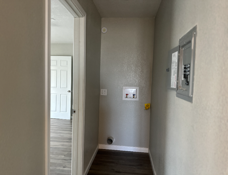 211 W Buena Vista St - Photo 7 of 13