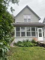 featured image of 819 Bemidji Ave N #A