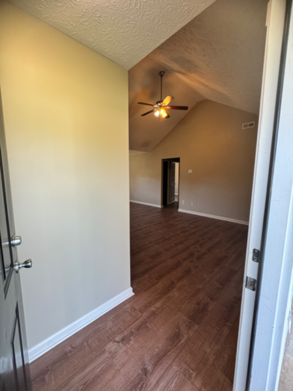 35 Mcintosh Estates Ct - Photo 2 of 13