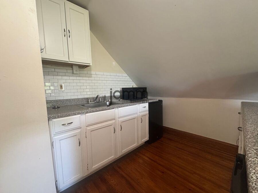 3228 E Fairfax Rd - Photo 5 of 12