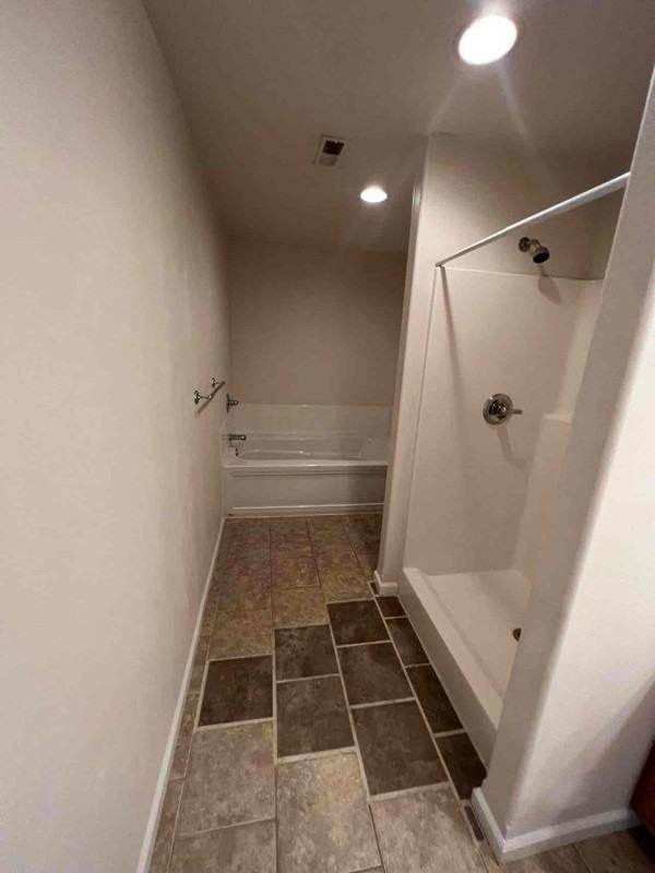 138 Vernon St - Photo 4 of 29