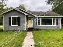featured image of 203 Lee Ln