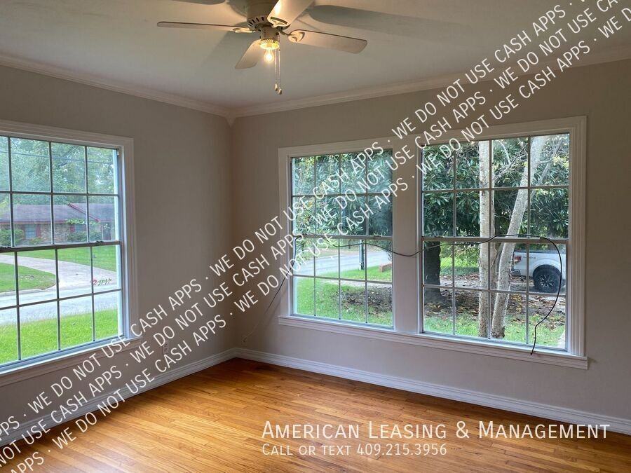 203 Lee Ln - Photo 2 of 15