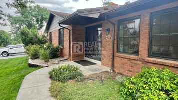 featured image of 8022 S Vance St