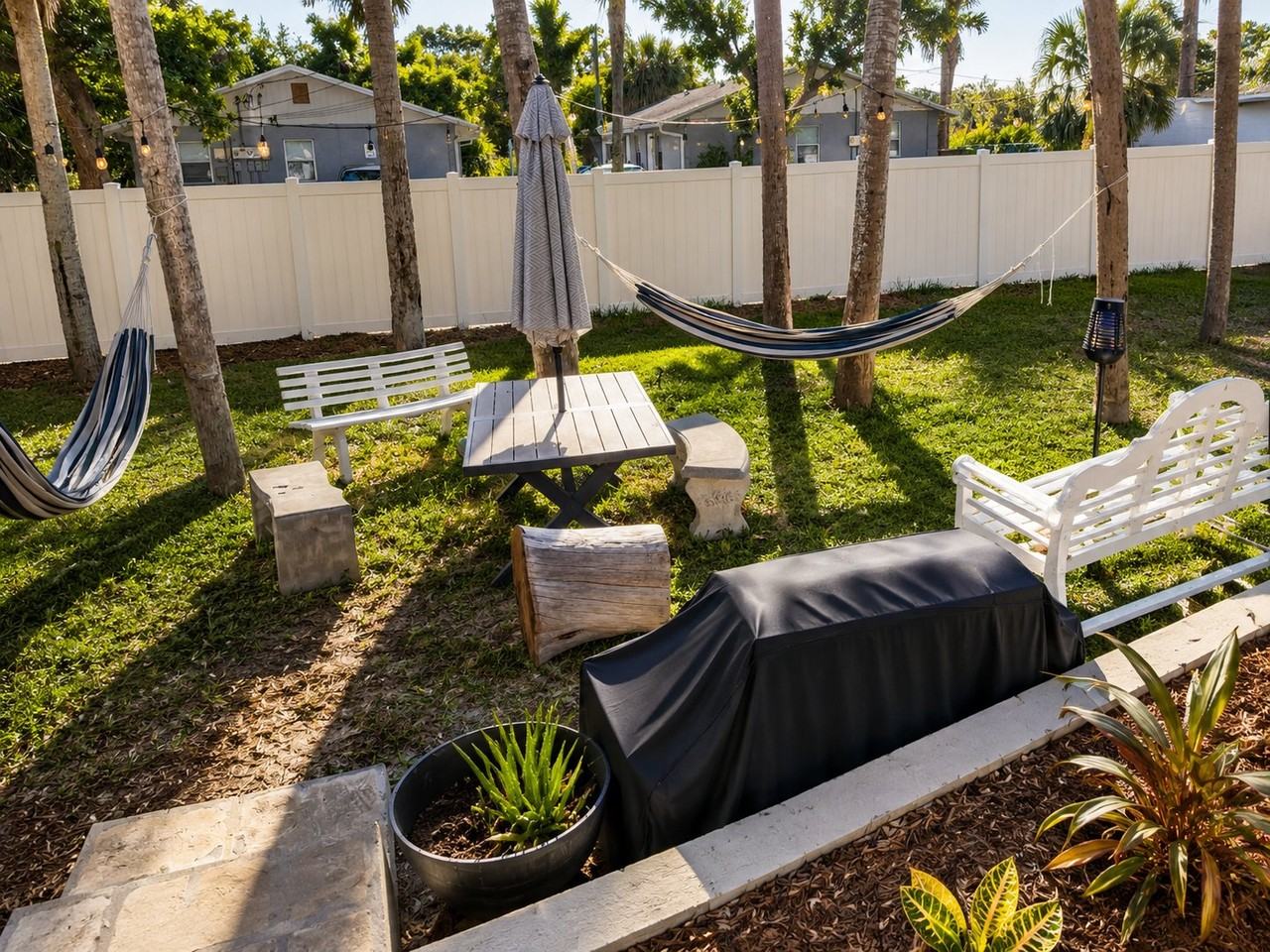 2370 Leon Ave #2370 - Photo 4 of 8