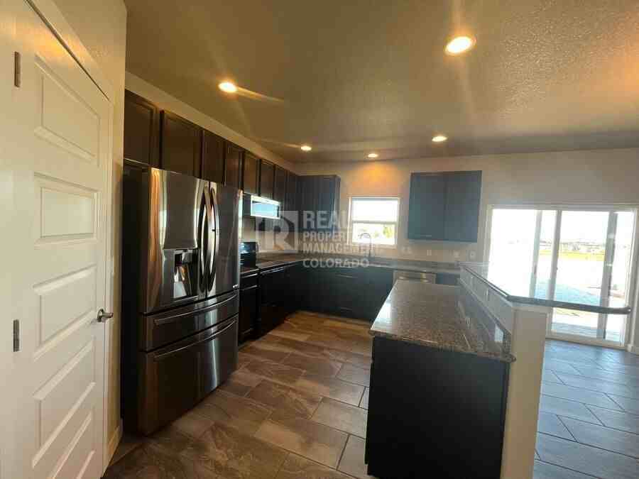 1232 Chilcott St - Photo 5 of 24