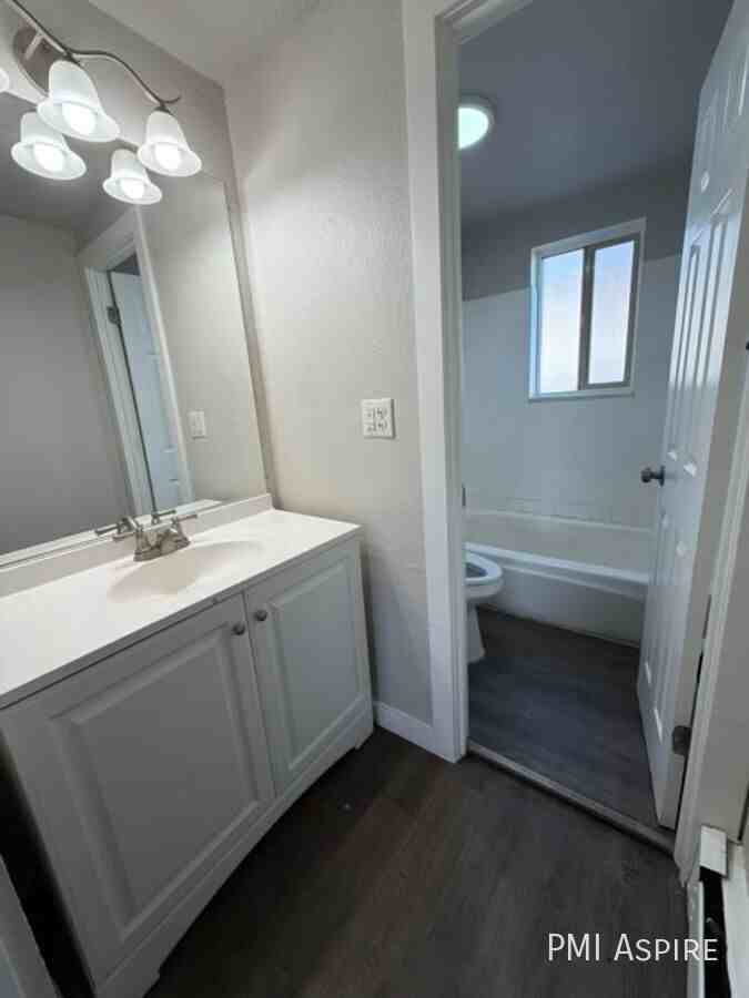 1463 Macon St #305 - Photo 4 of 5