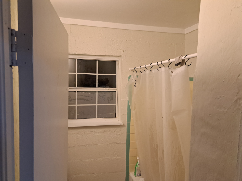 1426 Pepper Dr - Photo 5 of 9