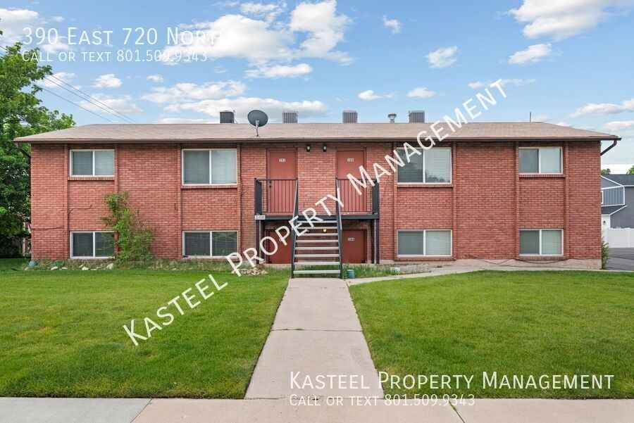 390 E 720 N - Photo 2 of 16