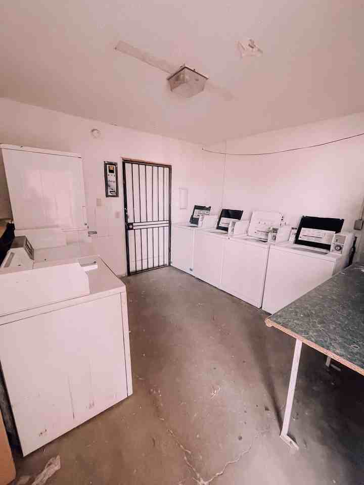 4426 Moonlight Ave #NO4 - Photo 5 of 16