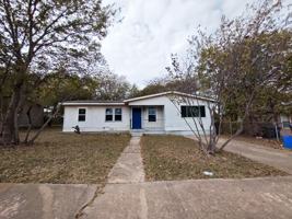 featured image of 202 Margaret Lee St