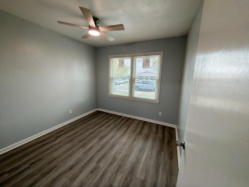 202 Margaret Lee St - Photo 4 of 11