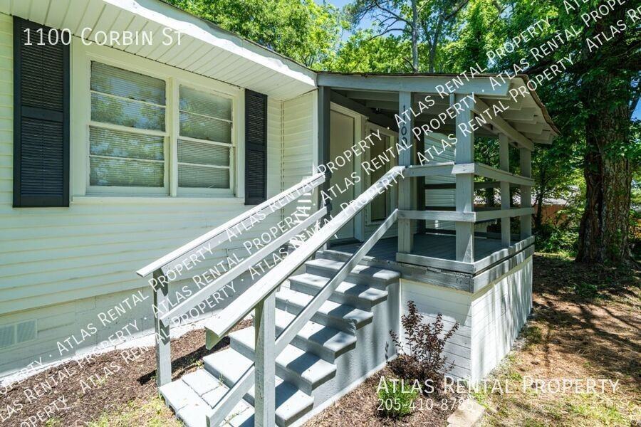 1100 Corbin St - Photo 5 of 21