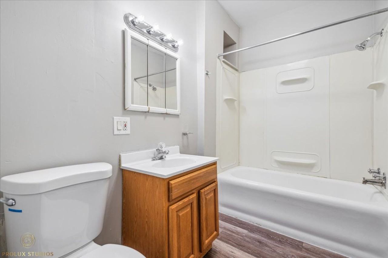 5041 W 18th St #8 - Photo 6 of 6