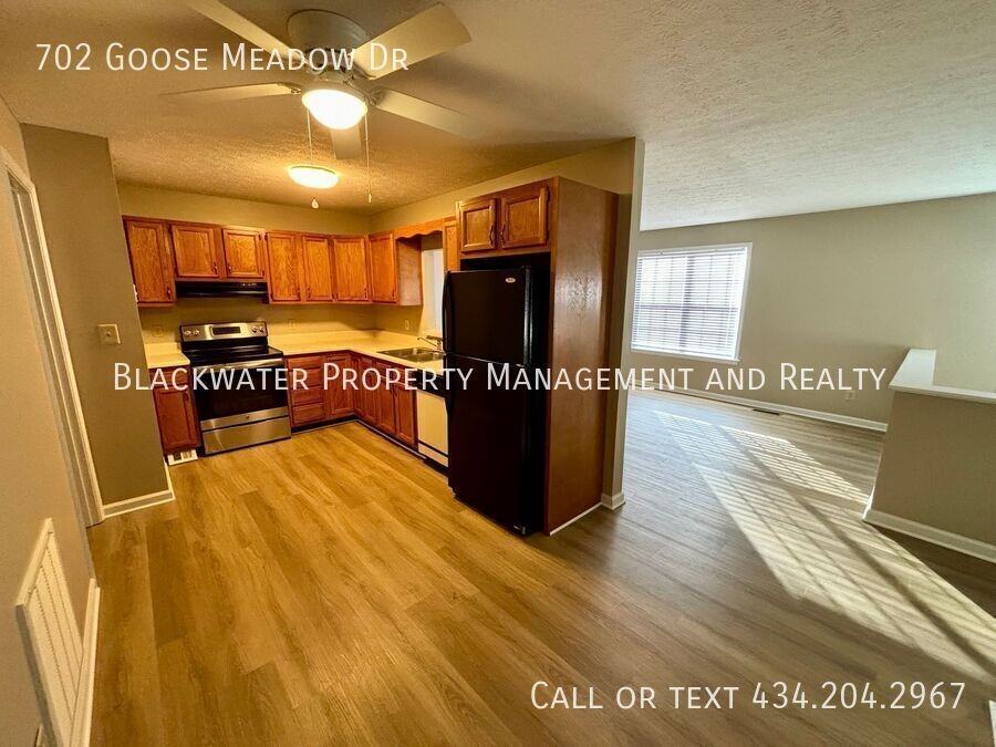702 Goose Meadow Dr - Photo 3 of 11