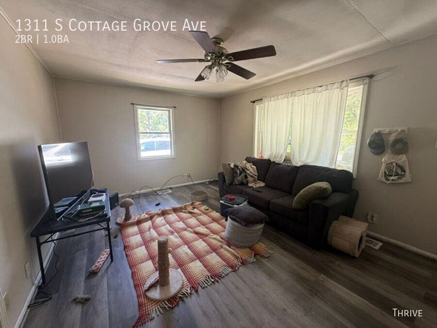 1311 S Cottage Grove Ave - Photo 2 of 10