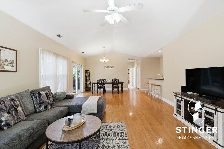 3 Kings Cross Ct - Photo 6 of 45