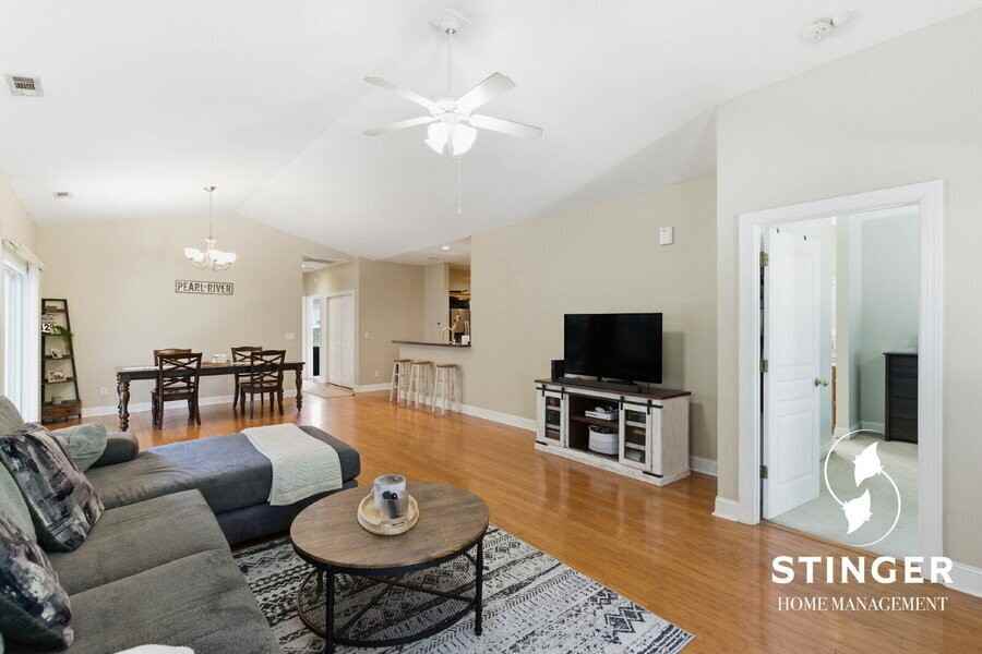 3 Kings Cross Ct - Photo 7 of 45