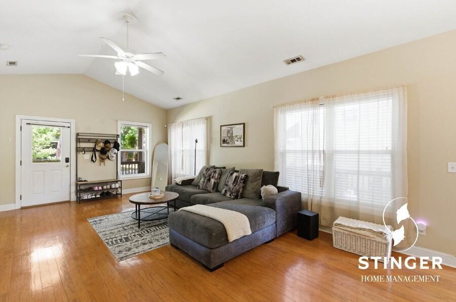 3 Kings Cross Ct