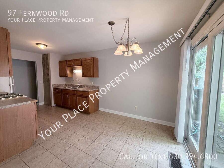 97 Fernwood Rd - Photo 5 of 24