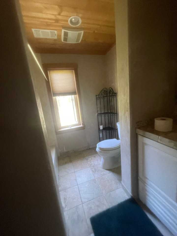 84 W Nevada St #B - Photo 2 of 3