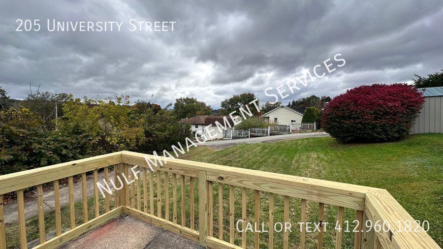 205 University St - Photo 6 of 20