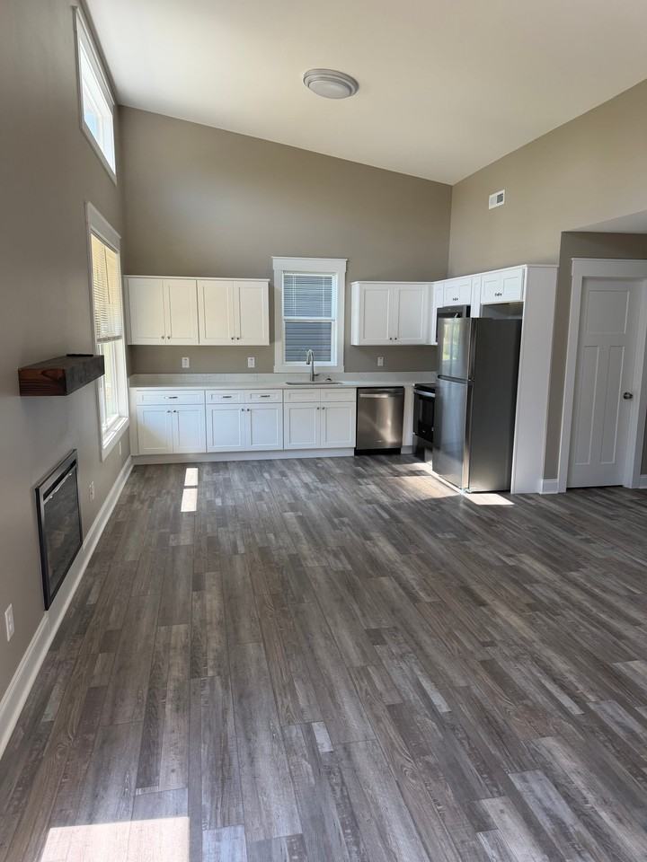 1270 Tunnel Hill Varnell Rd Nw - Photo 2 of 8