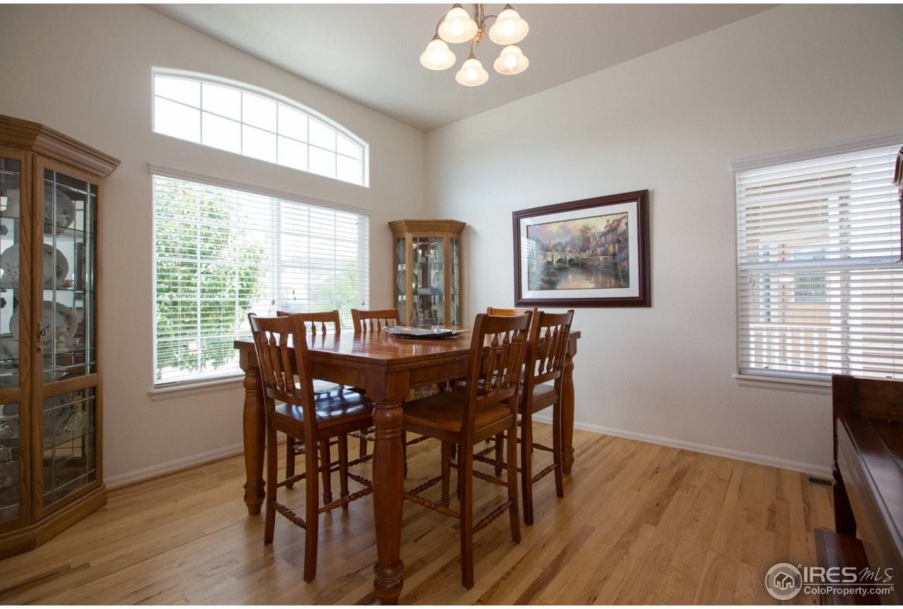 2508 Marshfield Ln - Photo 2 of 25