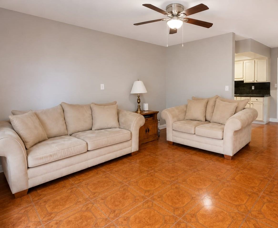 2576 Nw 64th Ter - Photo 5 of 5