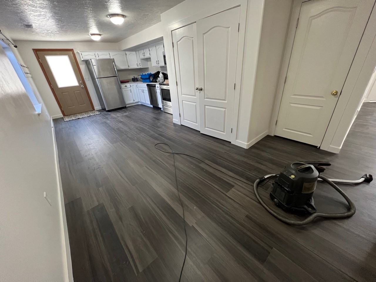 3507 E Bay Ct - Photo 2 of 8