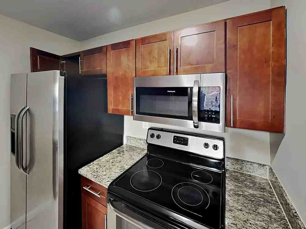 6415 Nw 192nd Ter - Photo 5 of 13