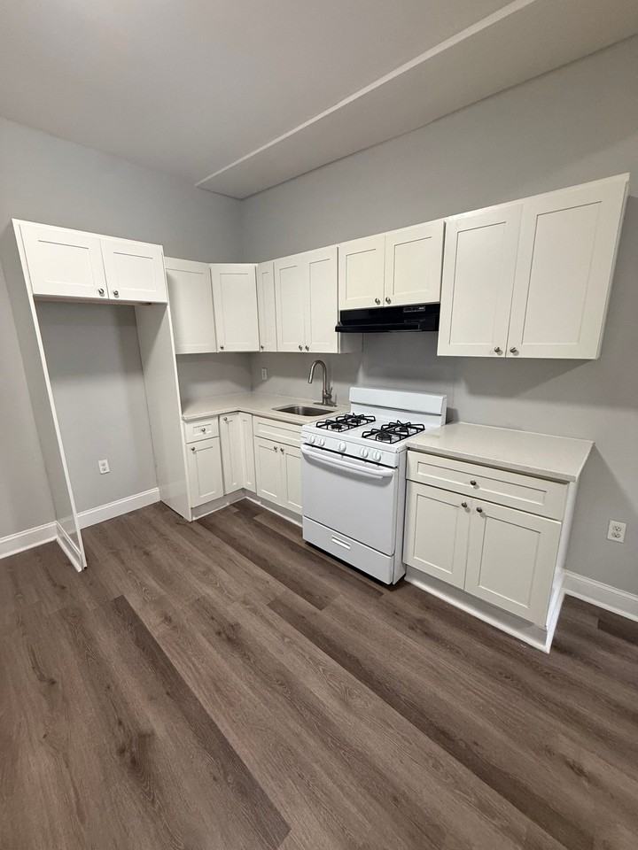 83 Albert M Tyler Pl #2 - Photo 2 of 11