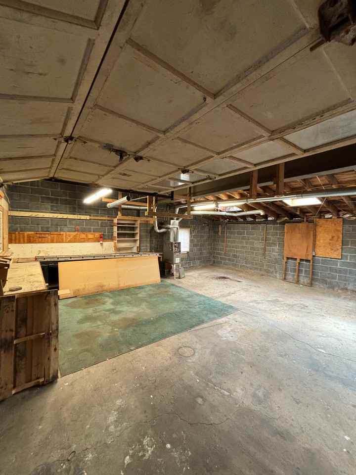 86 E North St #4 - Photo 3 of 5