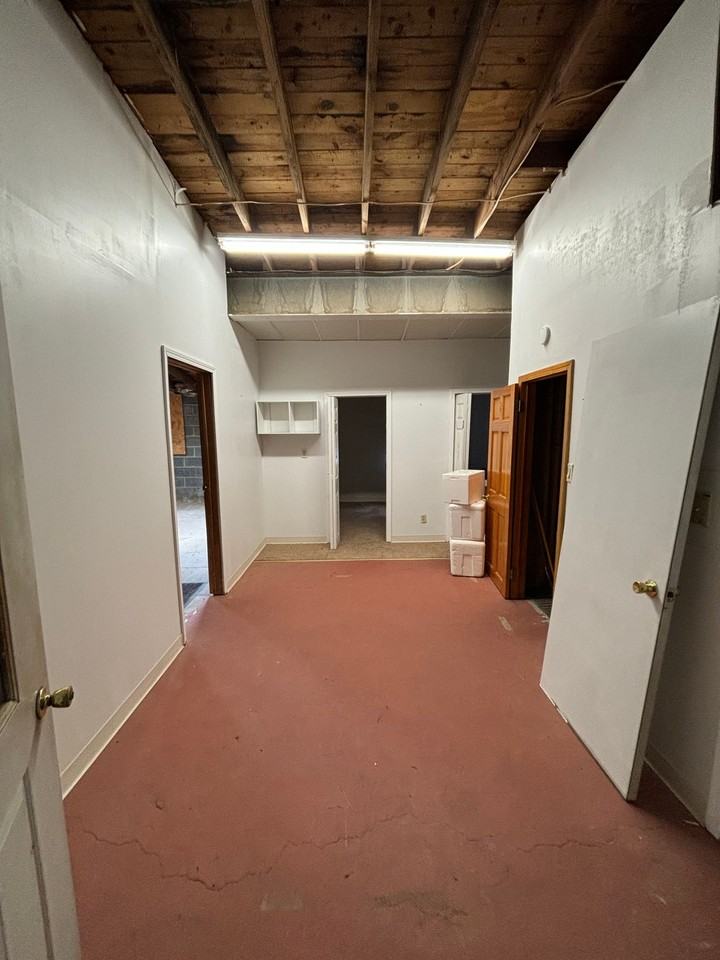 86 E North St #4 - Photo 5 of 5