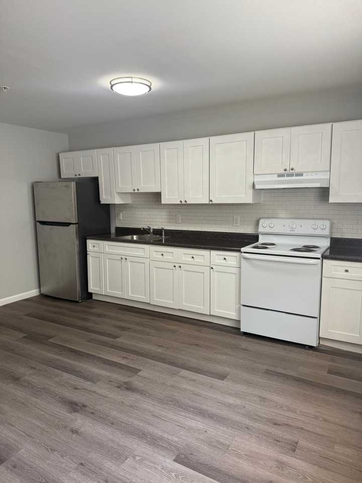 40 12th Ave #4 - Photo 3 of 13