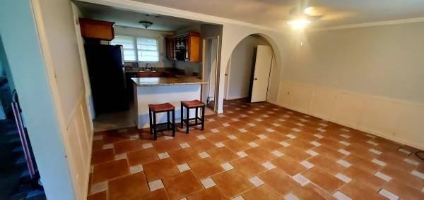 2009 Beth Dr - Photo 3 of 14