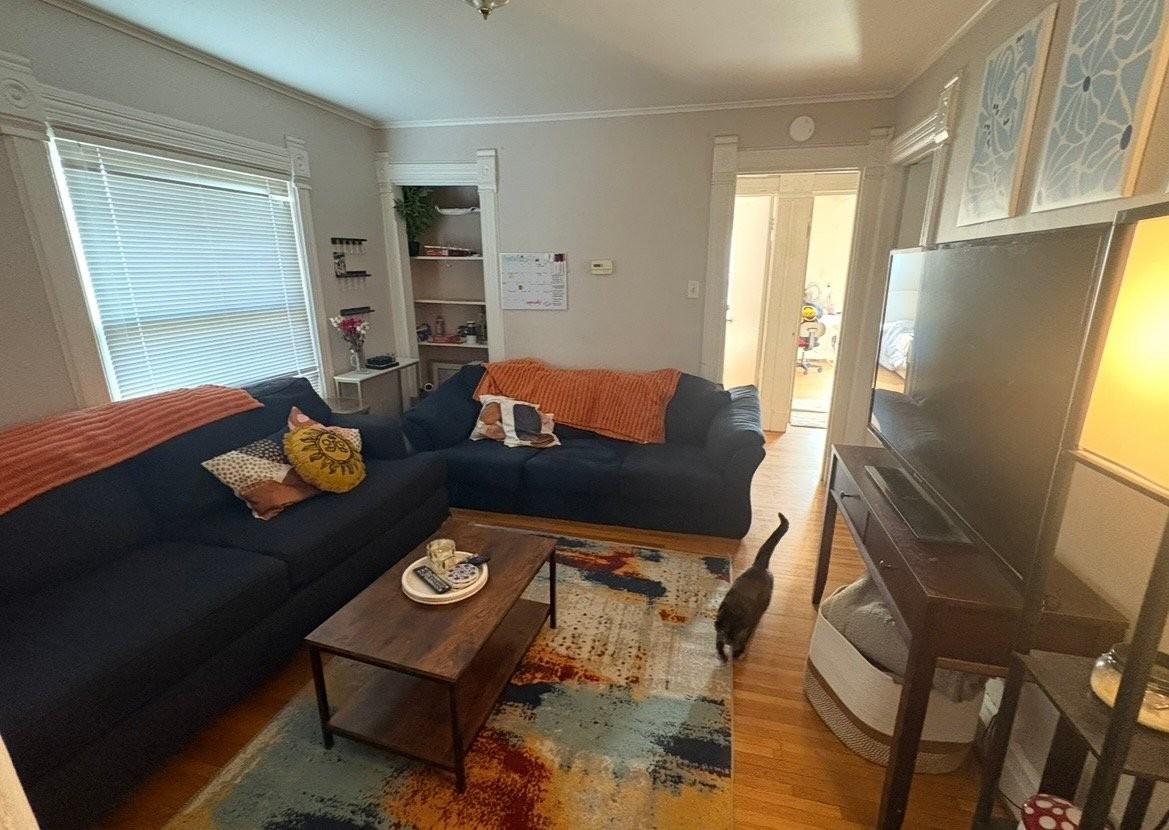 1325 Packard St #2 - Photo 5 of 10