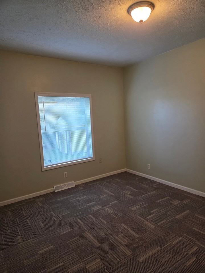 818 La Salle Dr - Photo 6 of 12