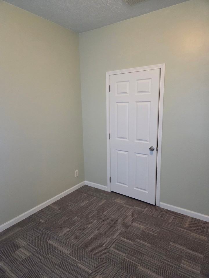 818 La Salle Dr - Photo 7 of 12