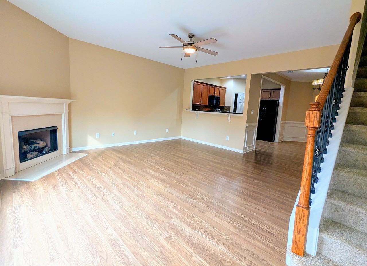 300 Knelston Oak Dr - Photo 7 of 19