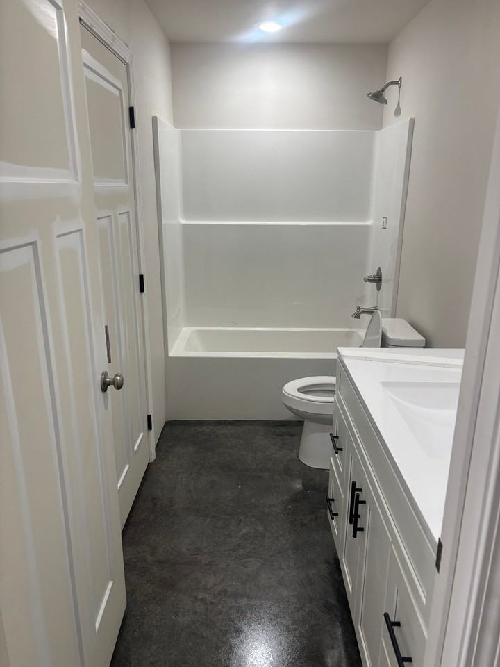 114 Bluff Rd #1 - Photo 5 of 7