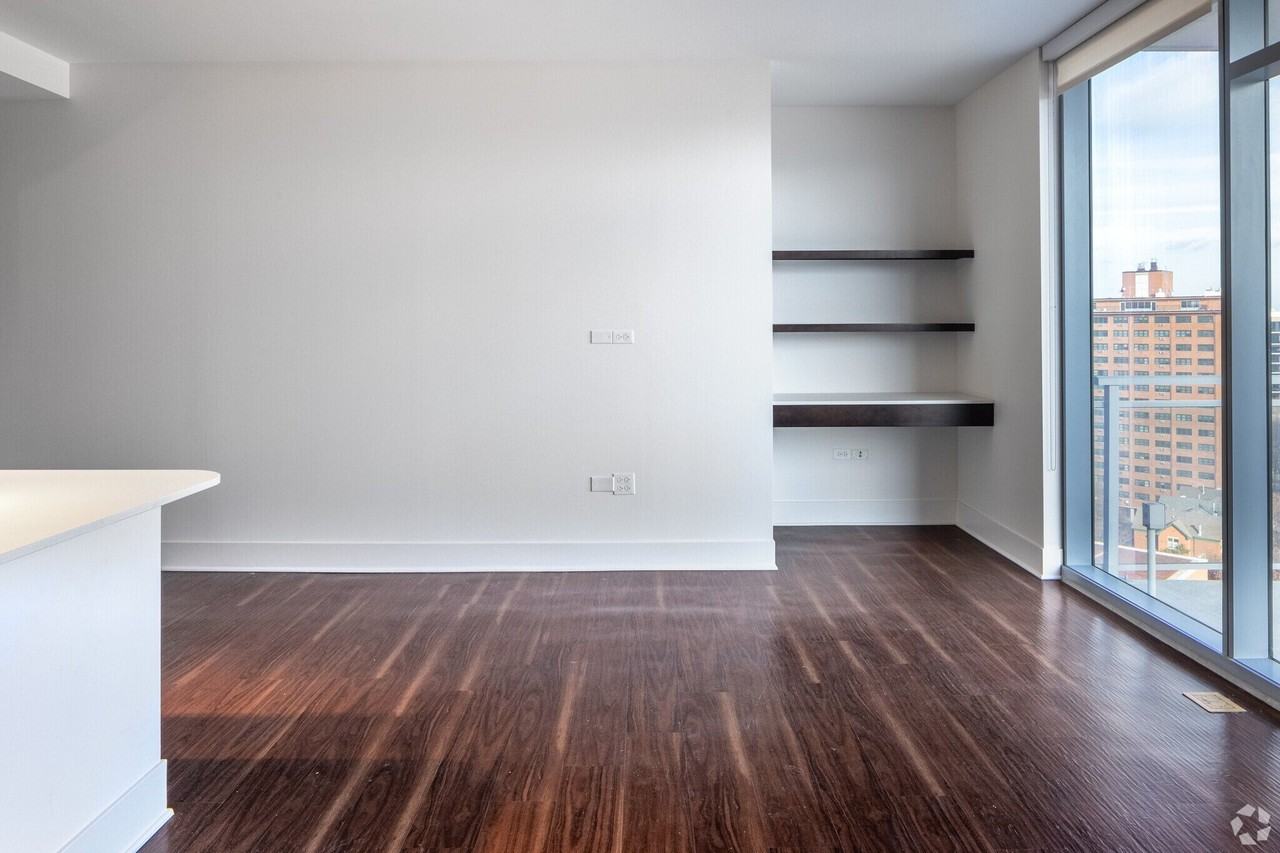 1443 N Halsted St - Photo 2 of 18