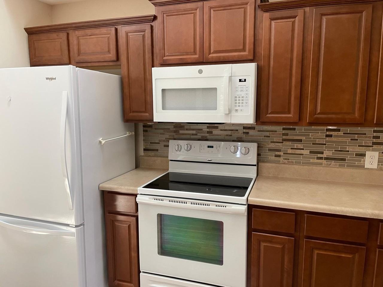 212 Walton Ferry Rd #102 - Photo 4 of 17