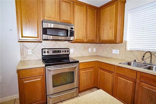 1820 Ringtail Dr - Photo 2 of 12