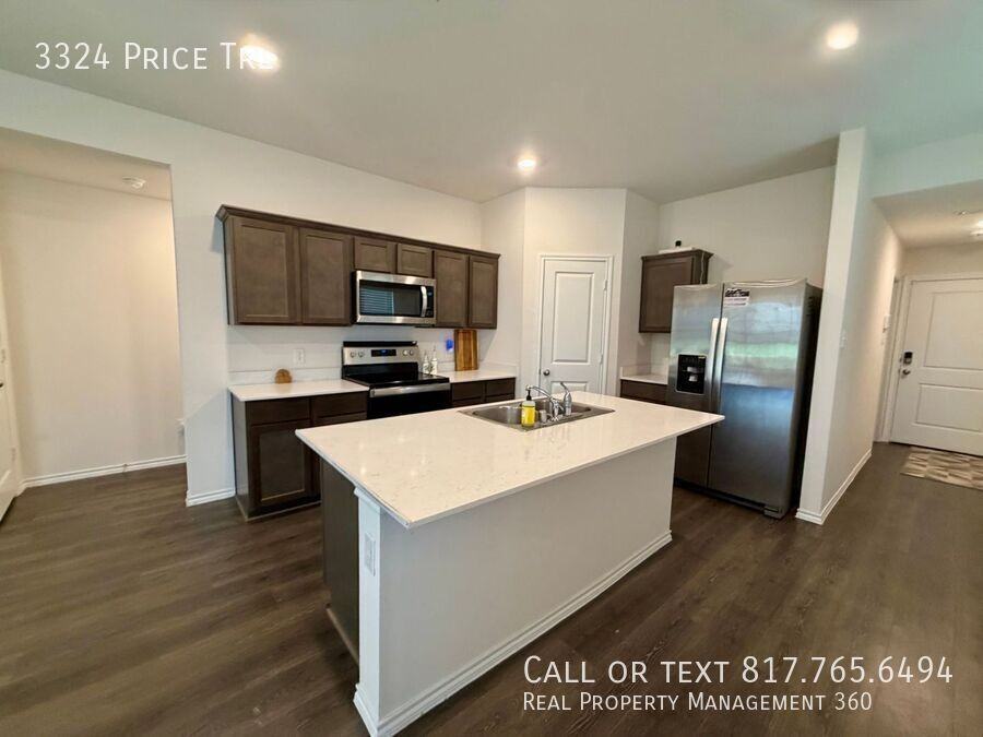 3324 Price Trl - Photo 3 of 22